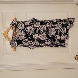 Vince Camuto Sleeveless Black & White Top